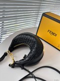 フェンディバッグコピー 2023新品注目度NO.1 FENDI レディース ショルダーバッグ