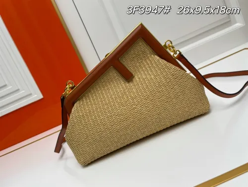 フェンディバッグコピー 大人気2023新品 FENDI レディース ショルダーバッグ