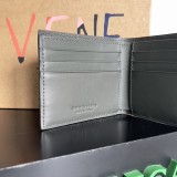 【大特価】 最高級 ボッテガヴェネタ メンズ 折り財布 スーパーコピー 649603