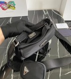 超希少！2024 プラダ 新作 ショルダーバッグ スーパーコピー 2VH133