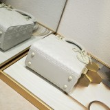 世界中で大人気♪ 2024 ディオール 新作 ハンドバック コピー M4002