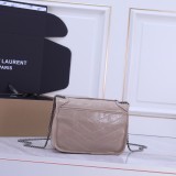 累積売上総額第１位！2024 サンローラン 新作 ショルダーバッグ 偽物 533037