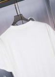送料込 2024 グッチ 新作 半袖Tシャツ スーパーコピー C301