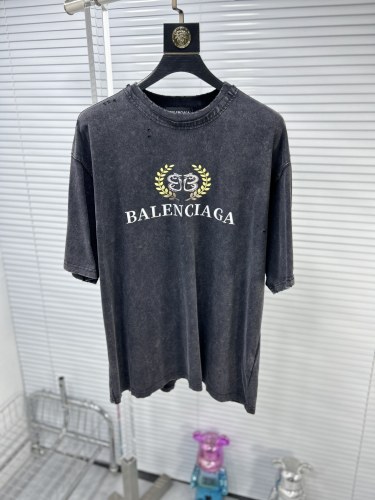 高品質 2024 バレンシアガ 新作 半袖Tシャツ スーパーコピー