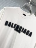 人気急上昇 2024 バレンシアガ 新作 半袖Tシャツ コピー