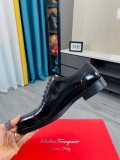 人気急上昇 2024新作 フェラガモ 革靴 偽物