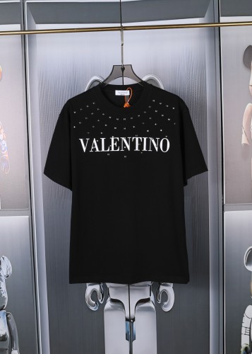 世界中で大人気♪ 2024 ヴァレンティノ 新作 半袖Tシャツ スーパーコピー