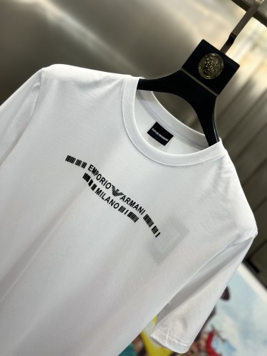 絶対欲しい！2024 ジョルジオアルマーニ 新作 半袖Tシャツ スーパーコピー