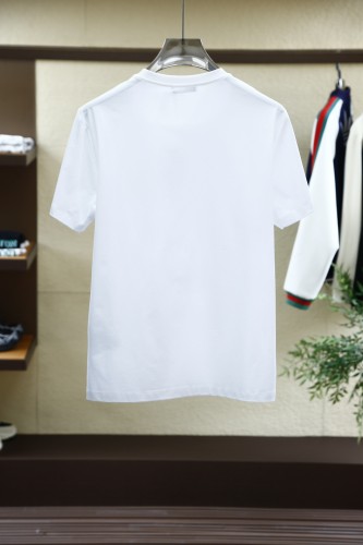 【使い勝手抜群】 2024 ヴェルサーチェ 新作半袖Tシャツスーパーコピー 2色
