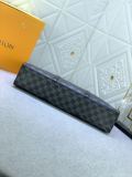 目を惹くカラー 2024 ルイヴィトン 新作ブリーフケース 偽物