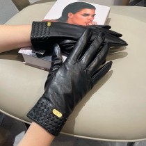 日本未入荷 2024 ボッテガヴェネタ 新作 手袋 レディース コピー
