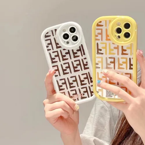 新色登場☆ 2024 フェンディ 新作 iPhone ケース 全機種 販売 コピー