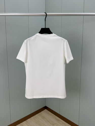 絶対欲しい！2025 グッチ 新作 半袖Tシャツ コピー