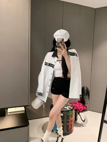 使い勝手良 2025 シャネル 新作 シャツ コピー