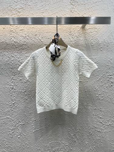 おすすめ 2025 ルイヴィトン 新作 半袖Tシャツ スーパーコピー 4色