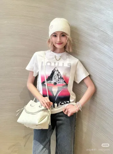 ★日本!!人気！2025 ルイヴィトン 新作 半袖Tシャツ コピー