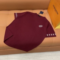 世界中で大人気♪ 2025 ルイヴィトン 新作 半袖Tシャツ 偽物