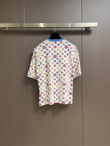 目を惹くカラー 2025 ルイヴィトン 新作 半袖Tシャツ スーパーコピー
