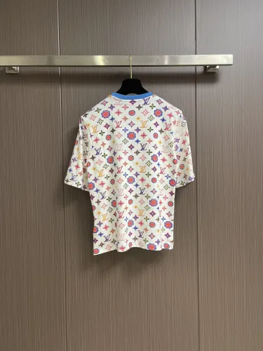 目を惹くカラー 2025 ルイヴィトン 新作 半袖Tシャツ スーパーコピー
