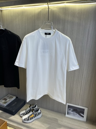 完売前に！2025 フェンディ 新作 半袖Tシャツ スーパーコピー 2色