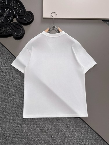 完売必至 2025 グッチ 新作 半袖Tシャツ スーパーコピー