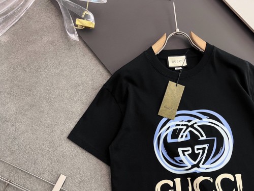 ★日本!!人気！2025 グッチ 新作 半袖Tシャツ 偽物