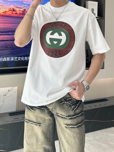 ★日本!!人気！2025 グッチ 新作 半袖Tシャツ コピー