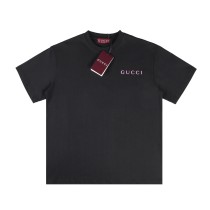 入手困難！2025 グッチ 新作 半袖Tシャツ 偽物