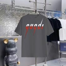 最安値挑戦 2025 グッチ 新作 半袖Tシャツ 偽物