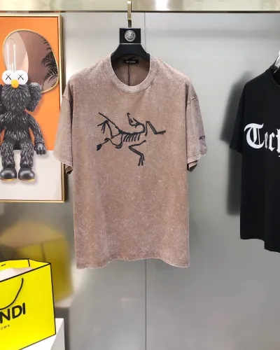 世界中で大人気♪ 2025 アークテリクス 新作 半袖Tシャツ 偽物 2色