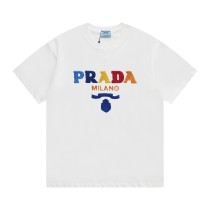 人気急上昇 2025 プラダ 新作 半袖Tシャツ コピー