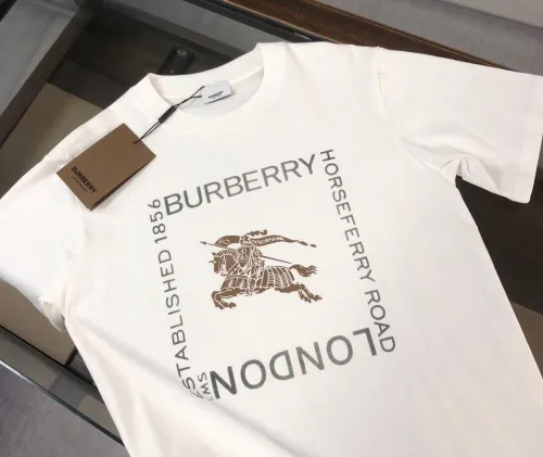 注目度抜群！2025 バーバリー 新作 半袖Tシャツ コピー