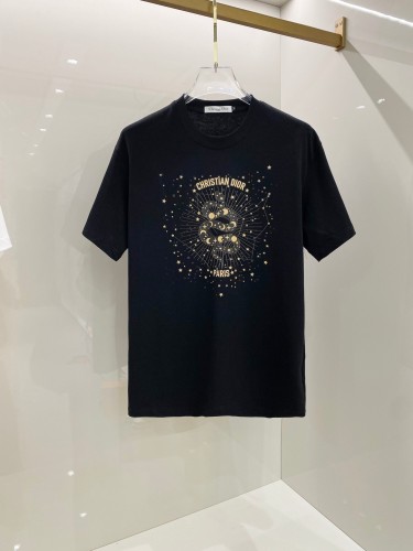 絶対欲しい！2025 ディオール 新作 半袖Tシャツ スーパーコピー