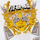 目を惹くカラー 2025 ヴェルサーチェ 新作 半袖Tシャツ コピー