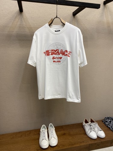 入手困難！2025 ヴェルサーチェ 新作 半袖Tシャツ コピー