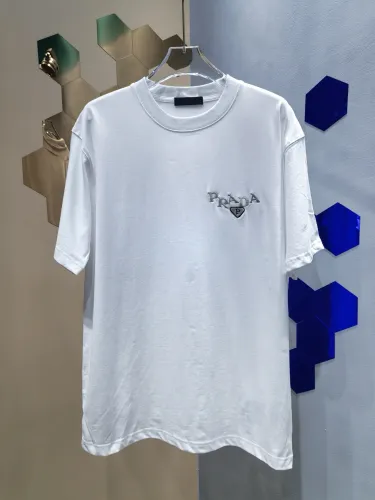 最安値挑戦 2025 プラダ 新作 半袖Tシャツ スーパーコピー