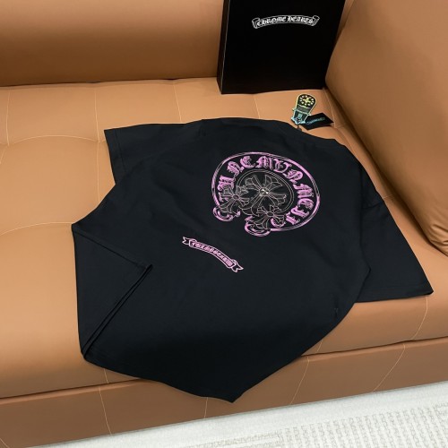 人気爆発☆ 2025 クロムハーツ 新作 半袖Tシャツ 偽物