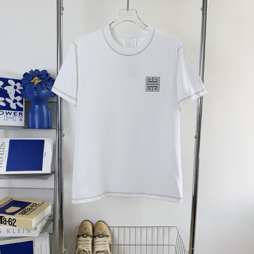 注目アイテム☆ 2025 ジバンシー 新作 半袖Tシャツ 偽物