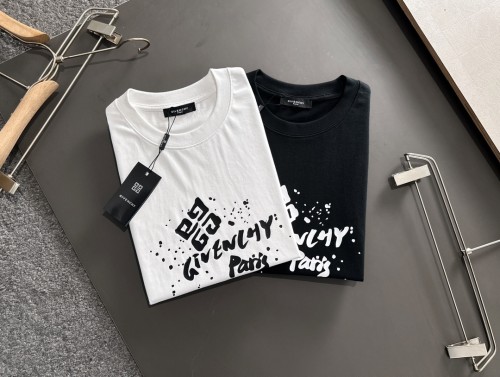 人気爆発☆ 2025 ジバンシー 新作 半袖Tシャツ 偽物