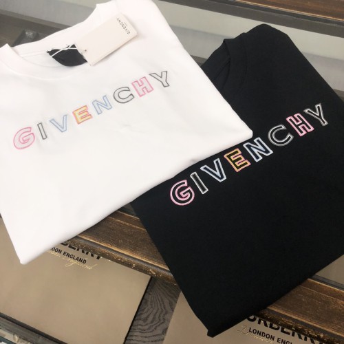日本未入荷 2025 ジバンシー 新作 半袖Tシャツ 偽物