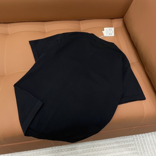 新色登場☆ 2025 ロエベ 新作 半袖Tシャツ 偽物