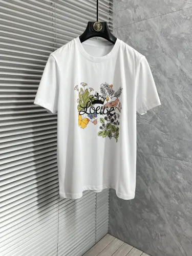 送料込 2025 ロエベ 新作 半袖Tシャツ 偽物 2色