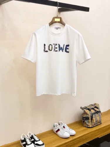 日本未入荷 2025 ロエベ 新作 半袖Tシャツ 偽物