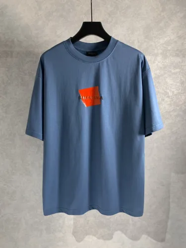 新色登場☆ 2025 バレンシアガ 新作 半袖Tシャツ スーパーコピー
