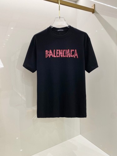 送料込 2025 バレンシアガ 新作 半袖Tシャツ コピー