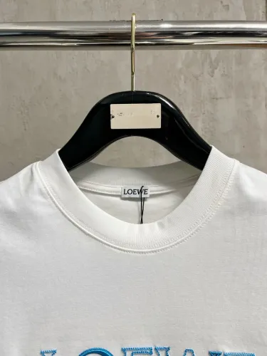 完売必至 2025 ロエベ 新作 半袖Tシャツ 偽物