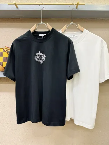 高品質♪♪♪ 2025 シャネル 新作 半袖Tシャツ 偽物
