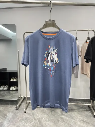 絶対欲しい！ 2025 エルメス 新作 半袖Tシャツ コピー 2色