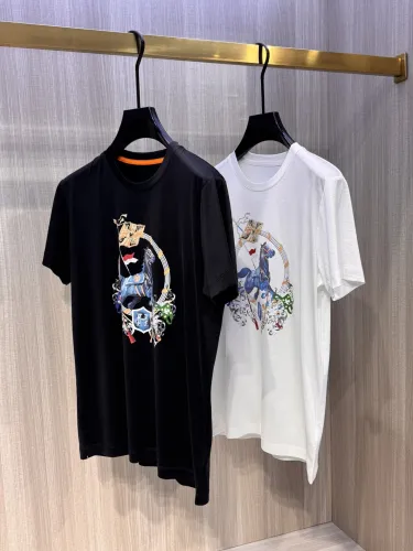 人気爆発☆ 2025 エルメス 新作 半袖Tシャツ 偽物  2色