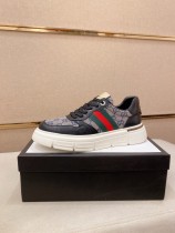 日本未入荷 2026 グッチ 新作 スニーカー コピー
